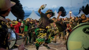 El Carnaval le puso color al frío y al viento en el Centro Cívico de Bariloche