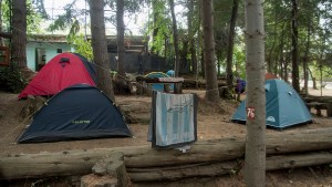 El mal tiempo corrió al público de los campings, después de una temporada récord en Bariloche