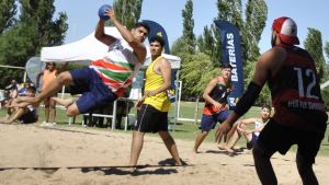 Trapëm busca fondos para disputar la Copa Argentina de Beach Handball en Puerto Madryn