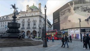 El Gobierno británico quiere eliminar todas las restricciones por coronavirus