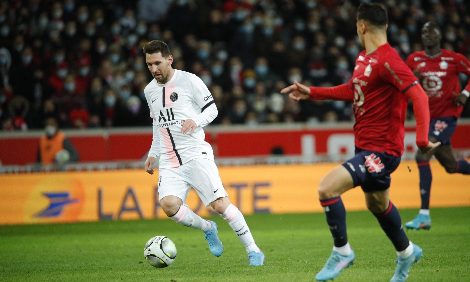 Lionel Messi marcó ante Lille su primer gol del año. 
