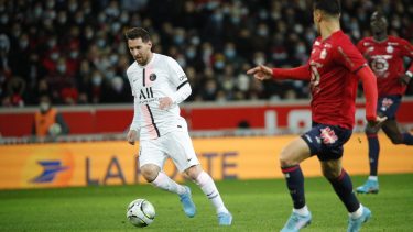 Lionel Messi marcó ante Lille su primer gol del año. 