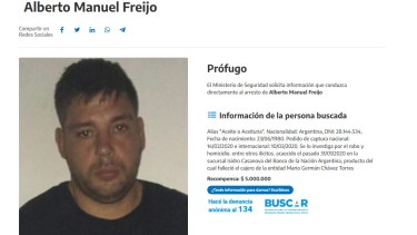 El afiche con la recompensa que se pedía por el prófugo. 