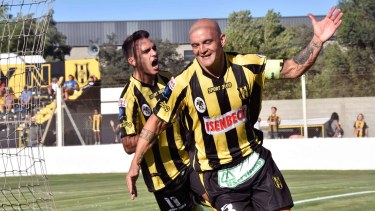 Elgorriaga ya le marcó varias veces a los equipos de la región. Ahora, jugará en Sol de Mayo. Foto: archivo 