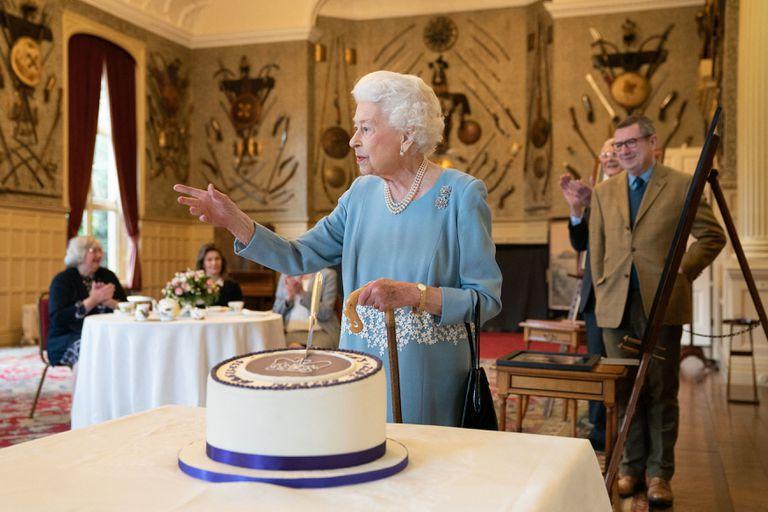 La reina Isabel II celebra 70 años de reinado. 