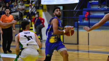 Dupuy fue el goleador de Progre en la noche bahiense. Archivo Andrés Maripe. 