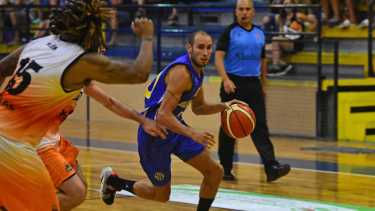 Del Progreso necesita ganar para trepar en la tapa de la Conferencia Sur de la Liga Argentina. Foto: Andrés Maripe