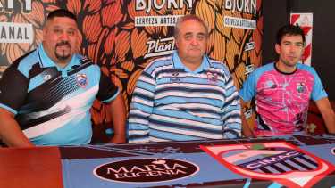 Martín Silva, Alejandro Achares y Deni Romero, llevan adelante la iniciativa del club roquense. Fotos: Juan Thomes.