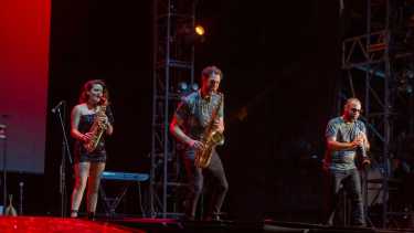 Más de 40 artistas se presentaran en los escenarios de la Fiesta de la Manzana en Roca. Fotos Juan Thomes