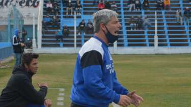 Olea salió campeón de la Copa Neuquén el año pasado. (Foto: Archivo Yamil Regules)
