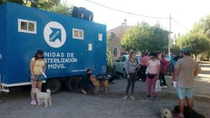 Entregan turnos para el quirófano móvil que atiende en barrio Noroeste de Roca
