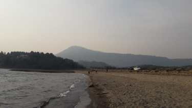 Una de las fotos que se tomaron ayer por la tarde en Villa Pehuenia. (Gentileza).-