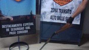 Secuestraron un rifle en Paso Córdoba, durante un operativo policial