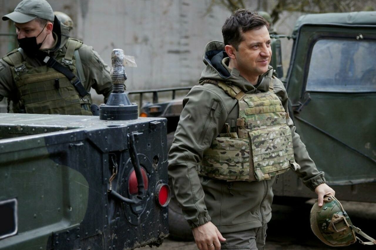 El presidente ucraniano llamó a todos los reservistas del país. 