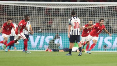 Mohamed Hany festeja el único gol de la noche. Su equipo dejó afuera a Monterrey. 