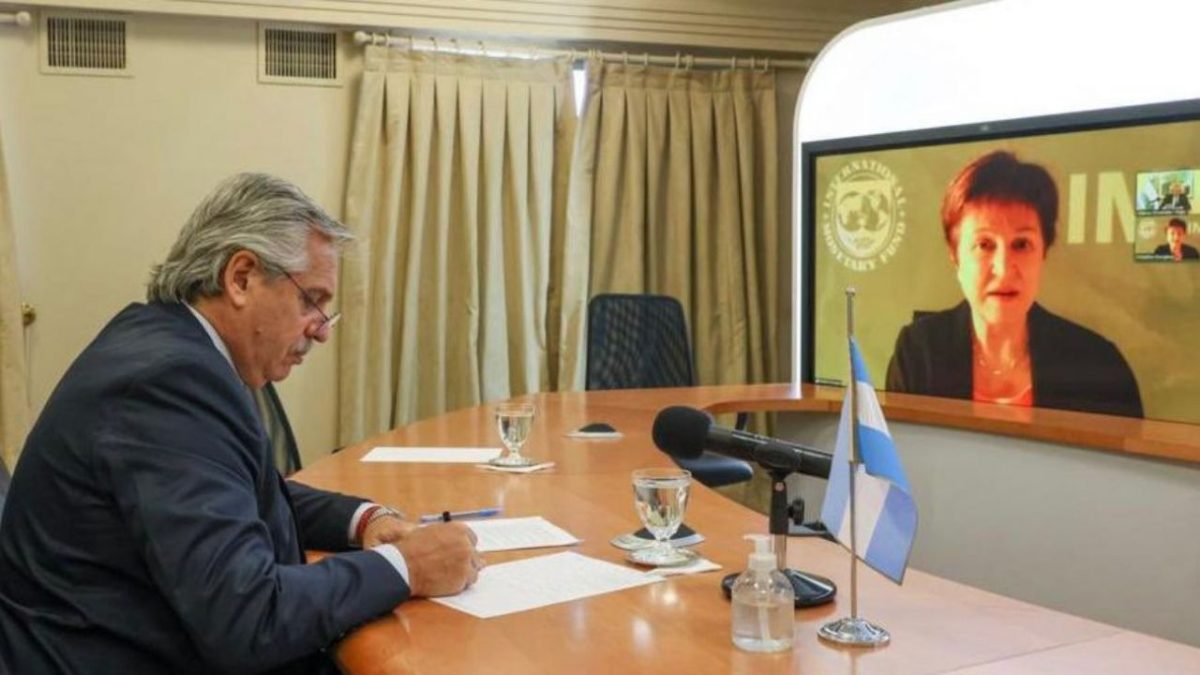 Alberto Fernández informó que tuvo un diálogo con la titular del FMI, Kristalina Georgieva- (Archivo).-