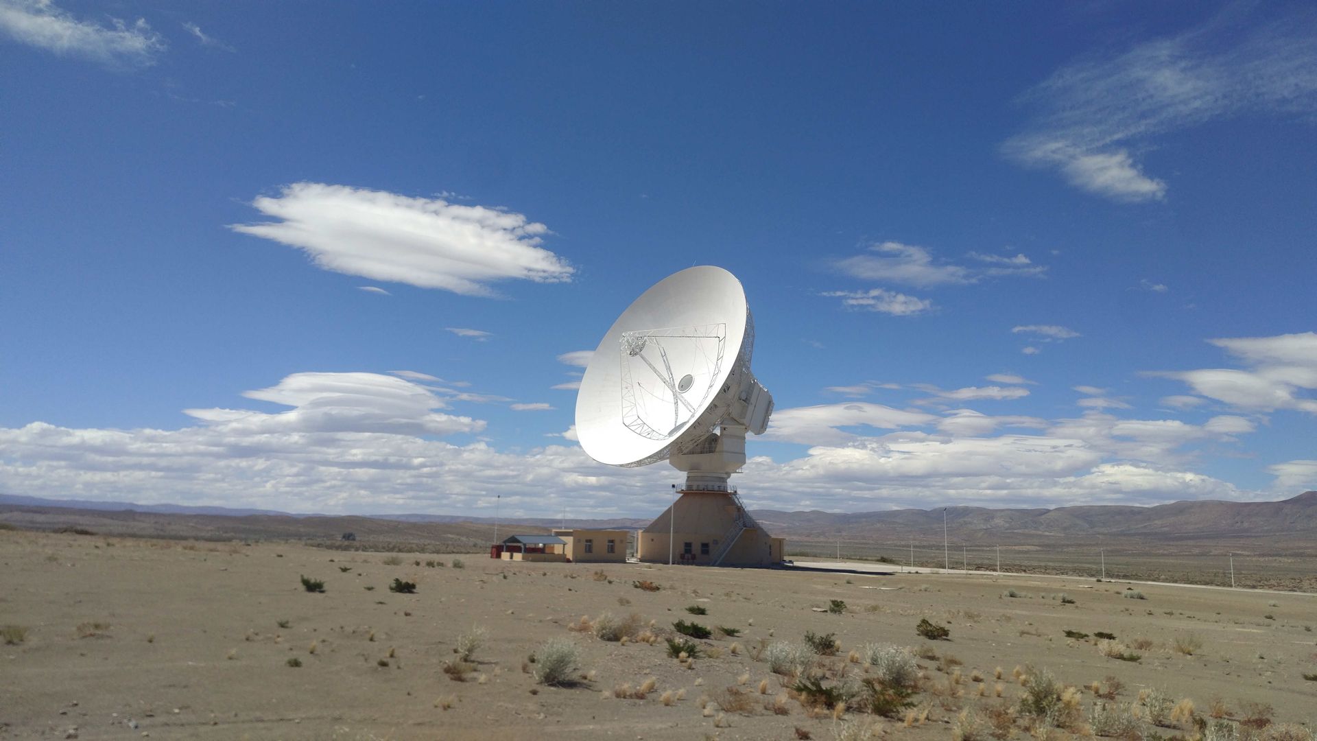 En las provincias de Mendoza y Neuquén, se ubican dos estaciones para el seguimiento de misiones de exploración del espacio profundo. Foto: www.argentina.gob.ar