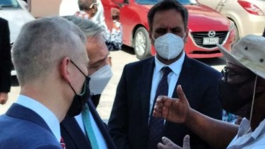 Cabandié se plegó a la gira presidencial en Barbados. (Foto: NA)