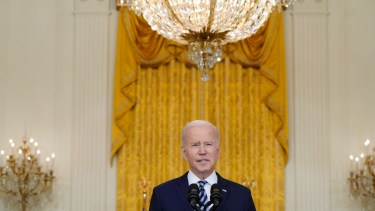 Putin se convertirá en "un paria en la escena internacional", afirmó Biden. 
