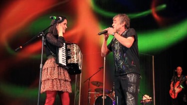 es y Julieta Venegas subirán al escenario el 28 de febrero. Foto Gentileza.