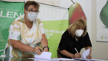 Educación firmó un millonario acuerdo con municipios de la región