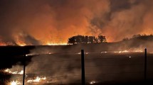 Imagen de Continúan sin control los incendios en Corrientes: hay más de 20 focos activos