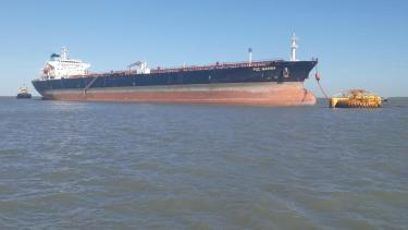 El jueves, President comenzó la carga en el buque que llevará la producción local a los mercados internacionales. 