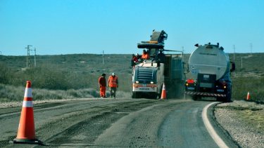 Aseguraron que hay despidos por el anuncio de Milei de paralizar la obra pública