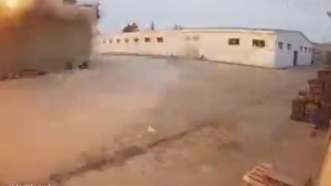 El impactante video de la caída de un misil ruso y la destrucción que genera