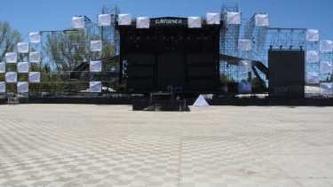 La Fiesta de la Confluencia tendrá el escenario más grande del país. Foto: Yamil Regules. 