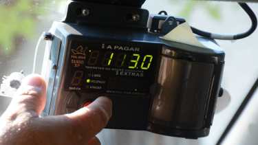 El nuevo incremento será verá reflejados en los relojes de los taxis. 