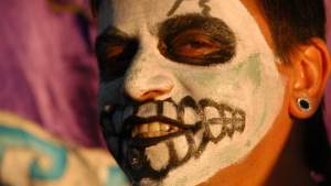 El hombre que le dio una identidad patagónica al Carnaval en Bariloche