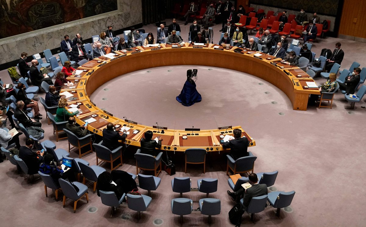 El Consejo de Seguridad de la ONU se reunió de emergencia y "lamentó" el avance ruso sobre Ucrania. 