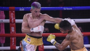 Corzo conservó su invicto y el título al ganar por primera vez en las tarjetas