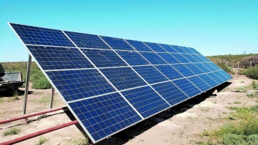 El panel, dispuesto por completo en Trapalcó. Un trabajo que traerá beneficios para la tierra y la ganadería del lugar.