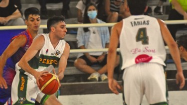 Pérfora sigue ganando de visitante y se mantiene en lo más alto de la tabla. Foto: archivo Andrés Maripe 