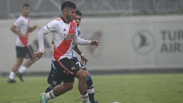 La Reserva de River venció a Racing y se prendió en la pelea