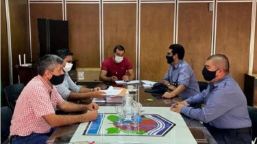 Autoridades municipales y de la policía acordaron reforzar controles para evitar robos de cables.