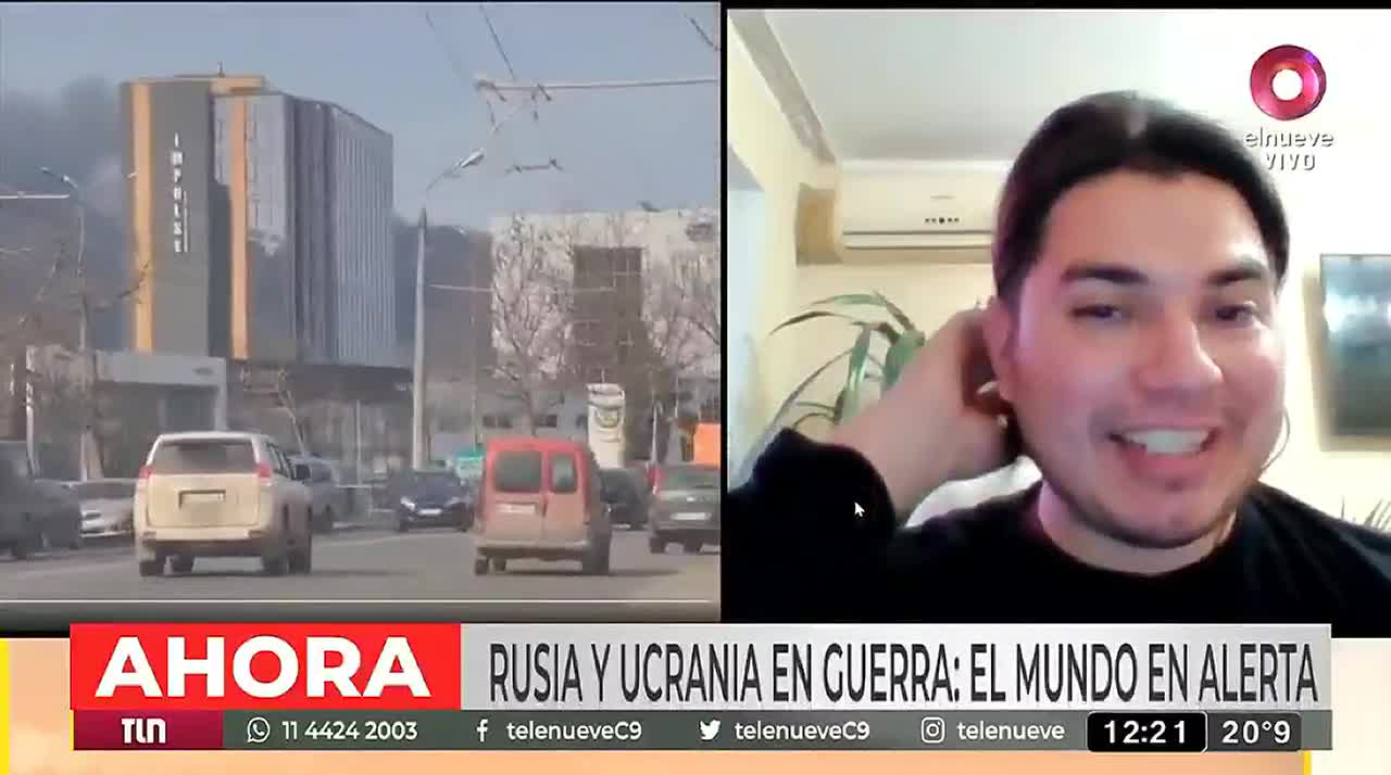 Alejandro es profesor de tango y vive en Ucrania.