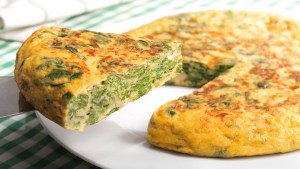 Tortilla de espinacas (o acelgas) con corazón de muzzarella