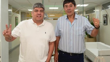 El petrolero mantuvo un encuentro con el titular de la CGT Argentina para sumar respaldo. 