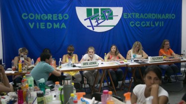 Congreso de UnTER. Su reunión en diciembre en Viedma.  Ahora fue convocado para el viernes a Sierra Grande. Foto. Pablo Leguizamón.