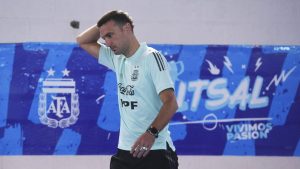 Sin Acuña pero con Messi, Scaloni definió a los convocados para la doble fecha de Eliminatorias