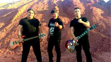 Chewelche se formó a comienzos de 2019 y, desde entonces, lleva grabados dos discos y trabaja en un tercero.