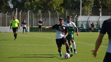 Enzo Romero metió el único gol del amistoso. (Foto: Prensa Cipolletti)