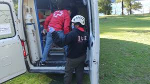Rescataron a una mujer que realizaba kitesurfer  en San Martín: presentaba signos de hipotermia