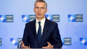 El jefe de la OTAN acusa a Putin de haber «destrozado» la paz en Europa