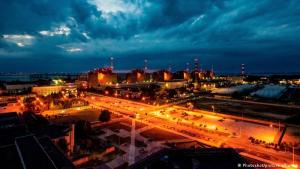 Cómo es la central nuclear atacada por los rusos en Ucrania