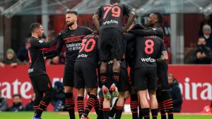 Milan se escapa en la cima de la Serie A y hubo acción albiceleste en España