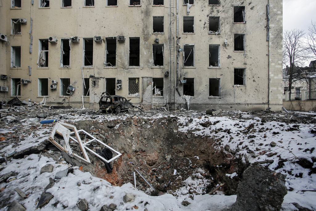 Rusia continúa con su invasión sobre Ucrania. (AP Photo/Pavel Dorogoy)